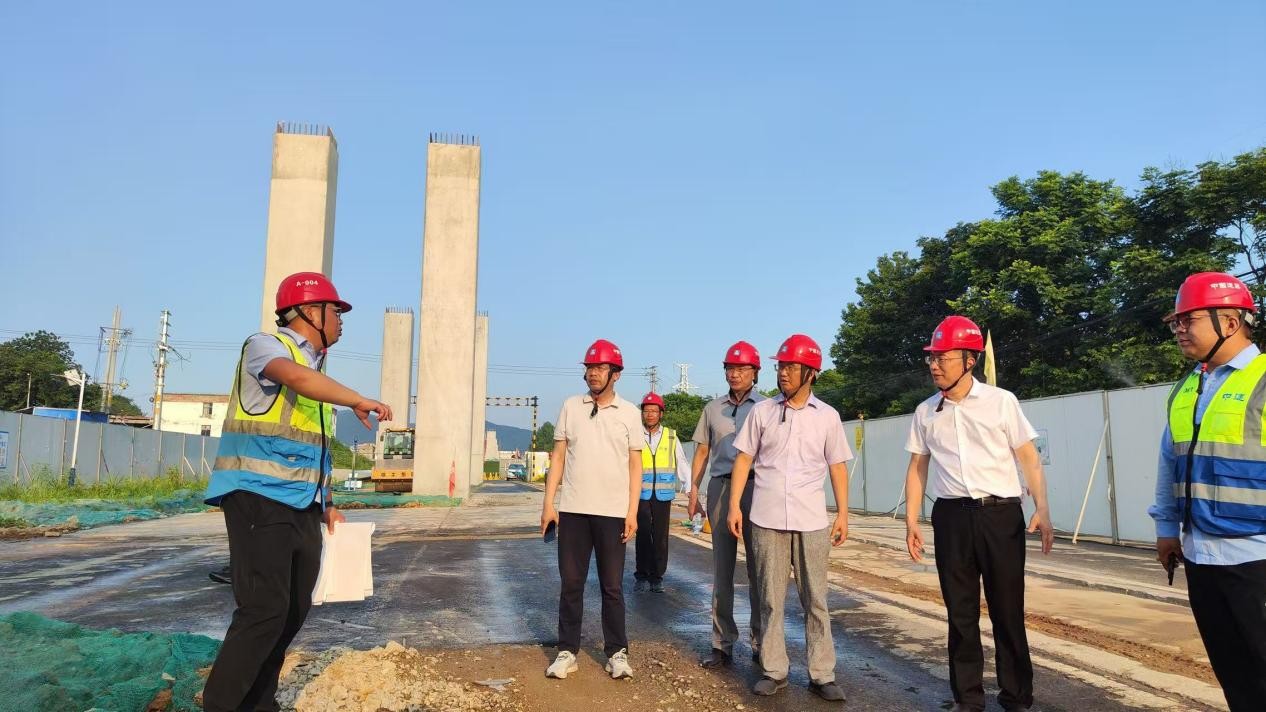 台湾av
赴中建安装集团南京公司开展城市管理专业申报调研和访企拓岗工作